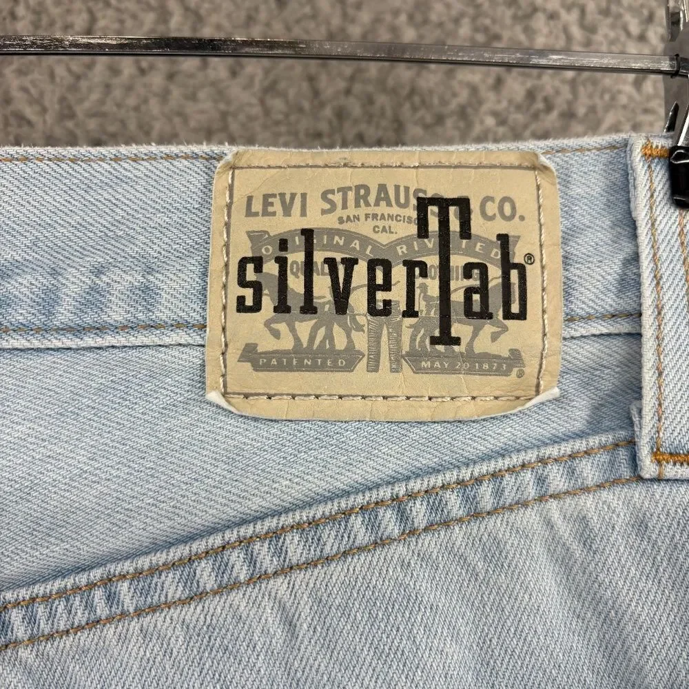Levi’s Silvertab Silver Tab ‘94 Baggy Jeans Size 27 Light Wash
